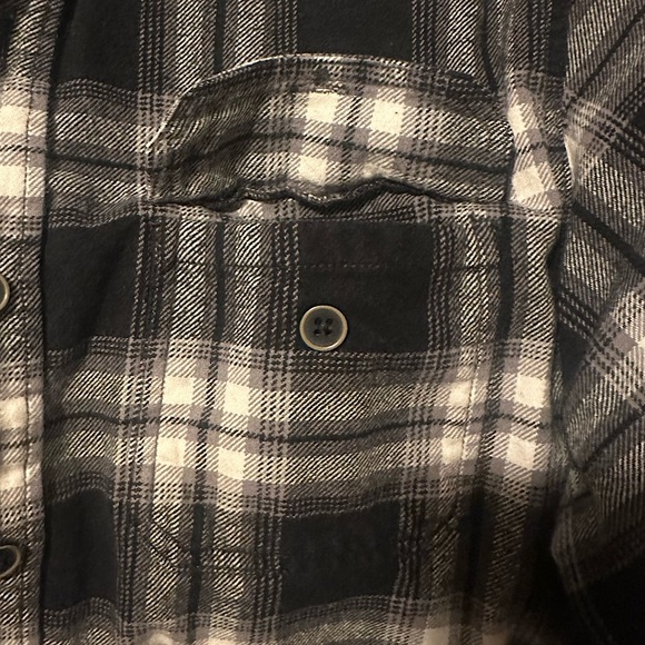 EUC~Men’s Plaid Flannel Shirt - Picture 4 of 8